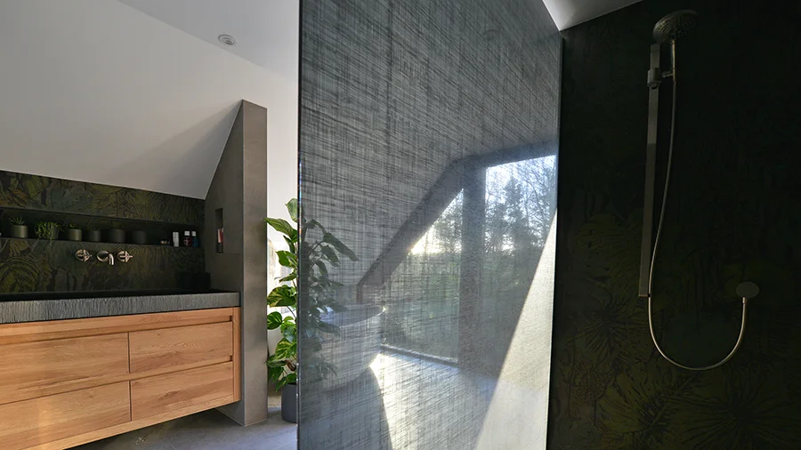 entis-bathroom
