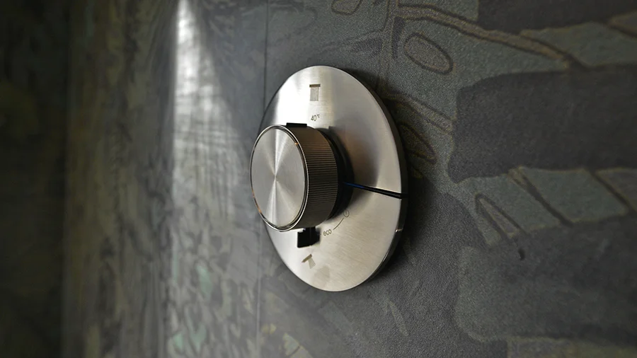 entis-bathroom